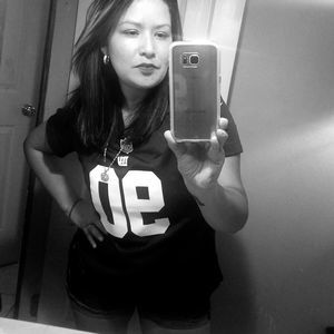 Meet your Posher, Hellen